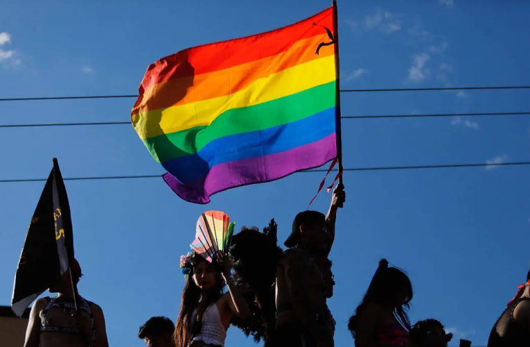Personas no binarias en Puebla enfrentan discriminación, trabas oficiales y falta de atención institucional